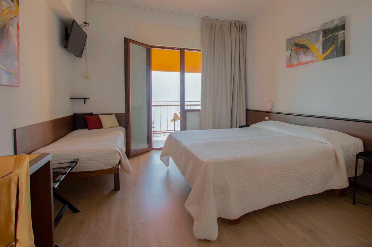 Hotel San Zeno 산 제노 디 몬타냐 외부 사진